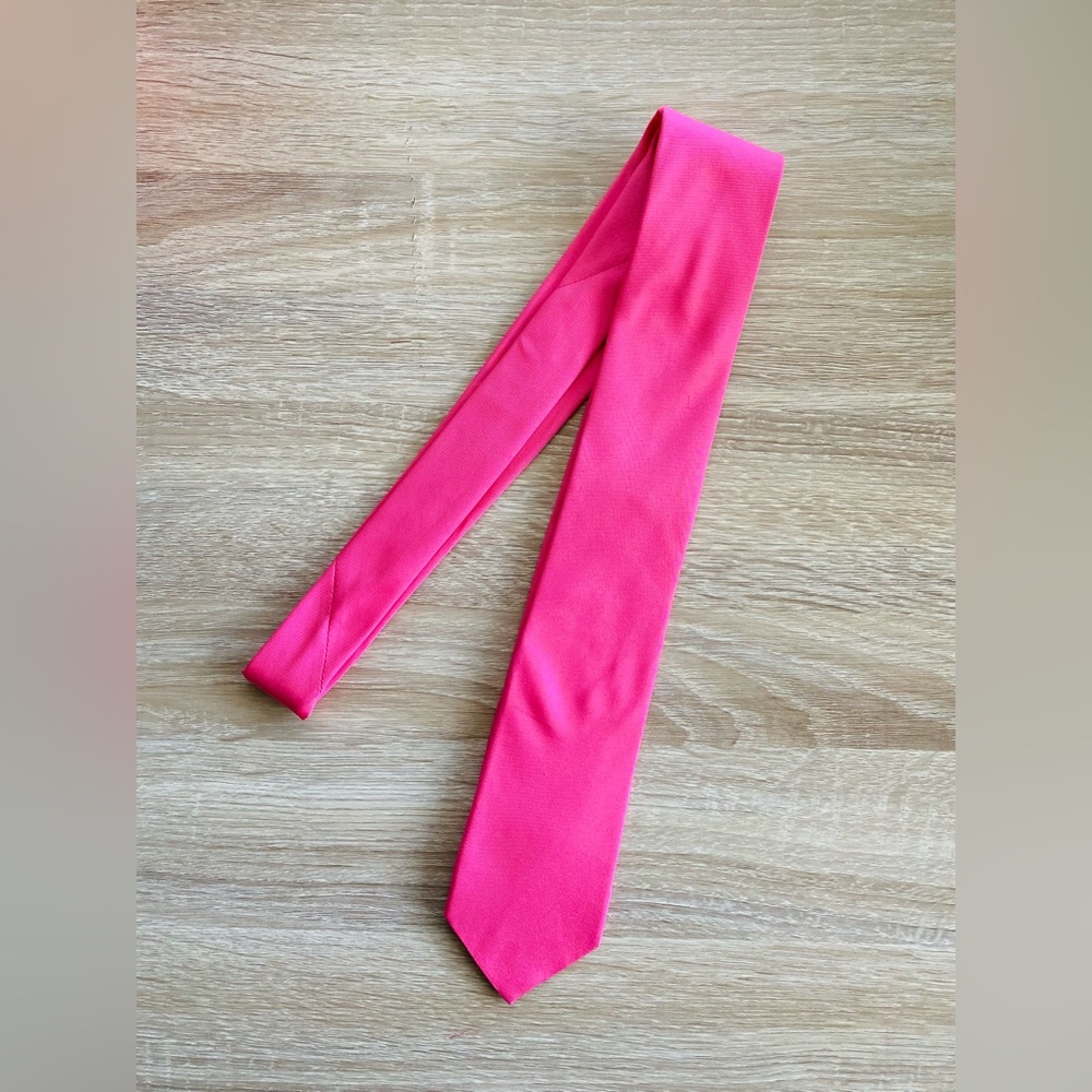 ✨Apt. 9 Men’s Hot Pink Tie✨